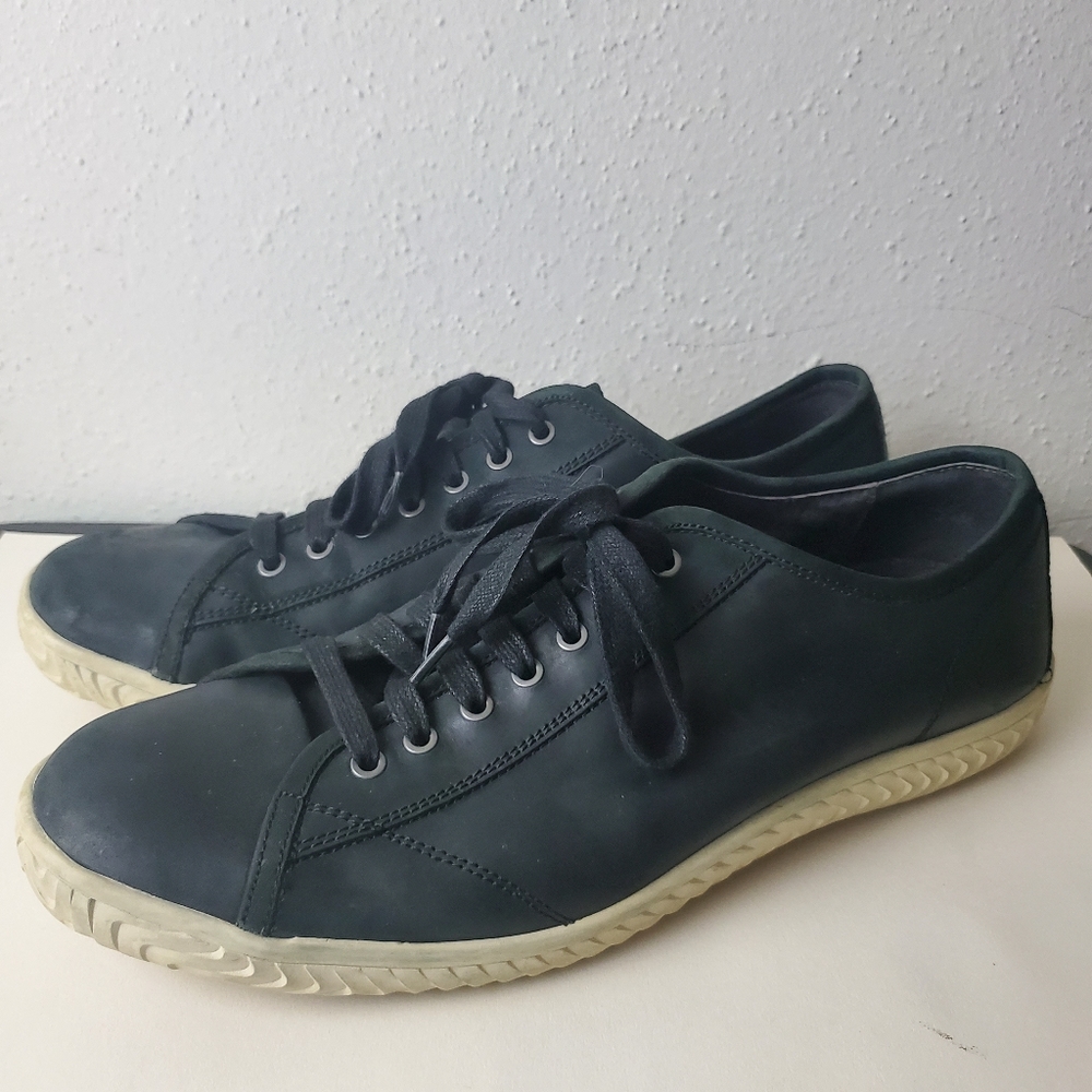 JOHN VARVATOS USA Star H Sneakers!